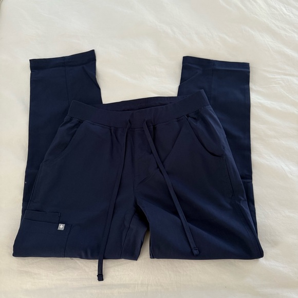 Figs Navy Blue Scrub Set - Picture 7 of 14